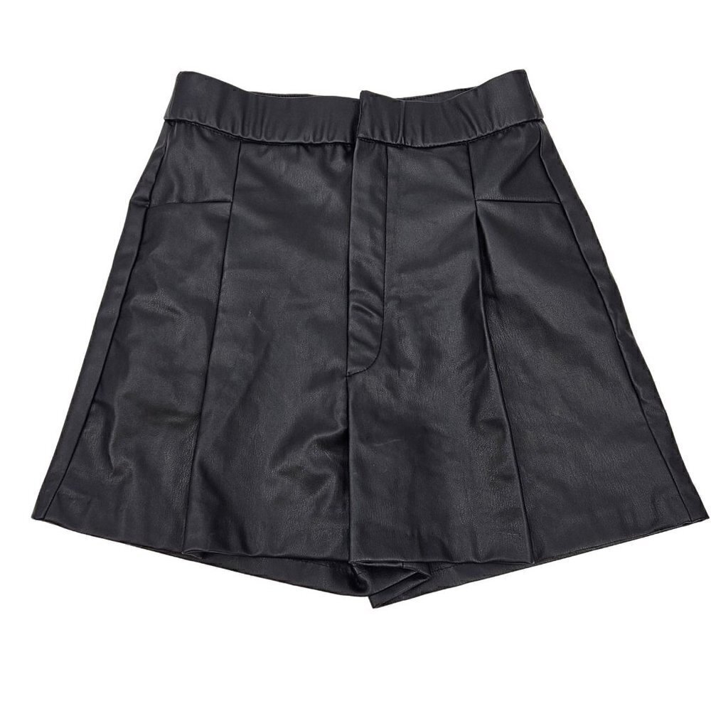 Zara Faux Leather High Rise Relaxed Fit Shorts Black Women's XS Edgy Biker Moto